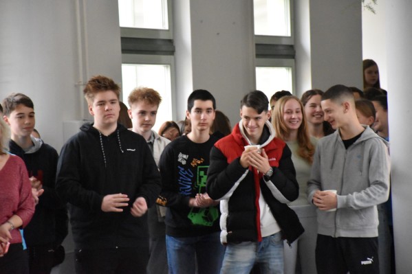 08.jpg