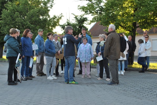 05.jpg