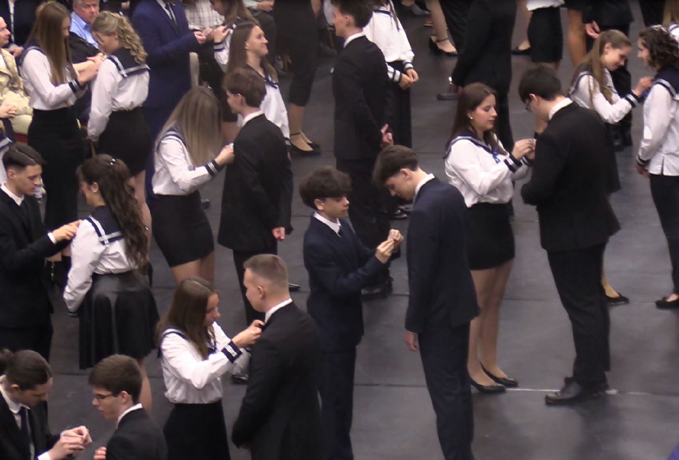 Szalagtűző Ünnepély